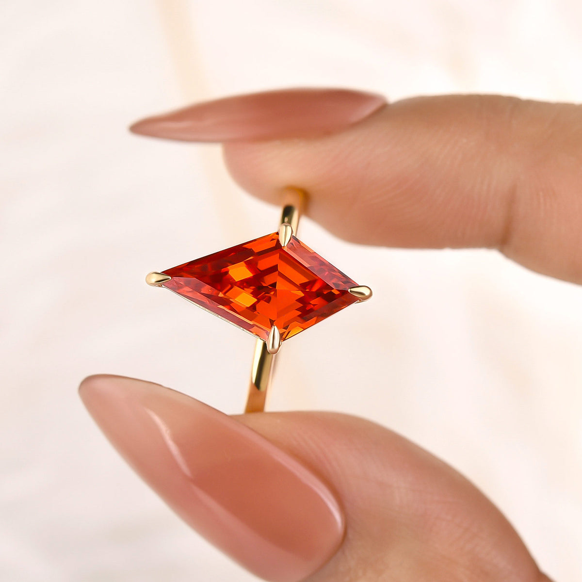 S925 3.0Ct Kite Cut Red Stone Solitaire Engagement Ring Everyday Wearable Ring