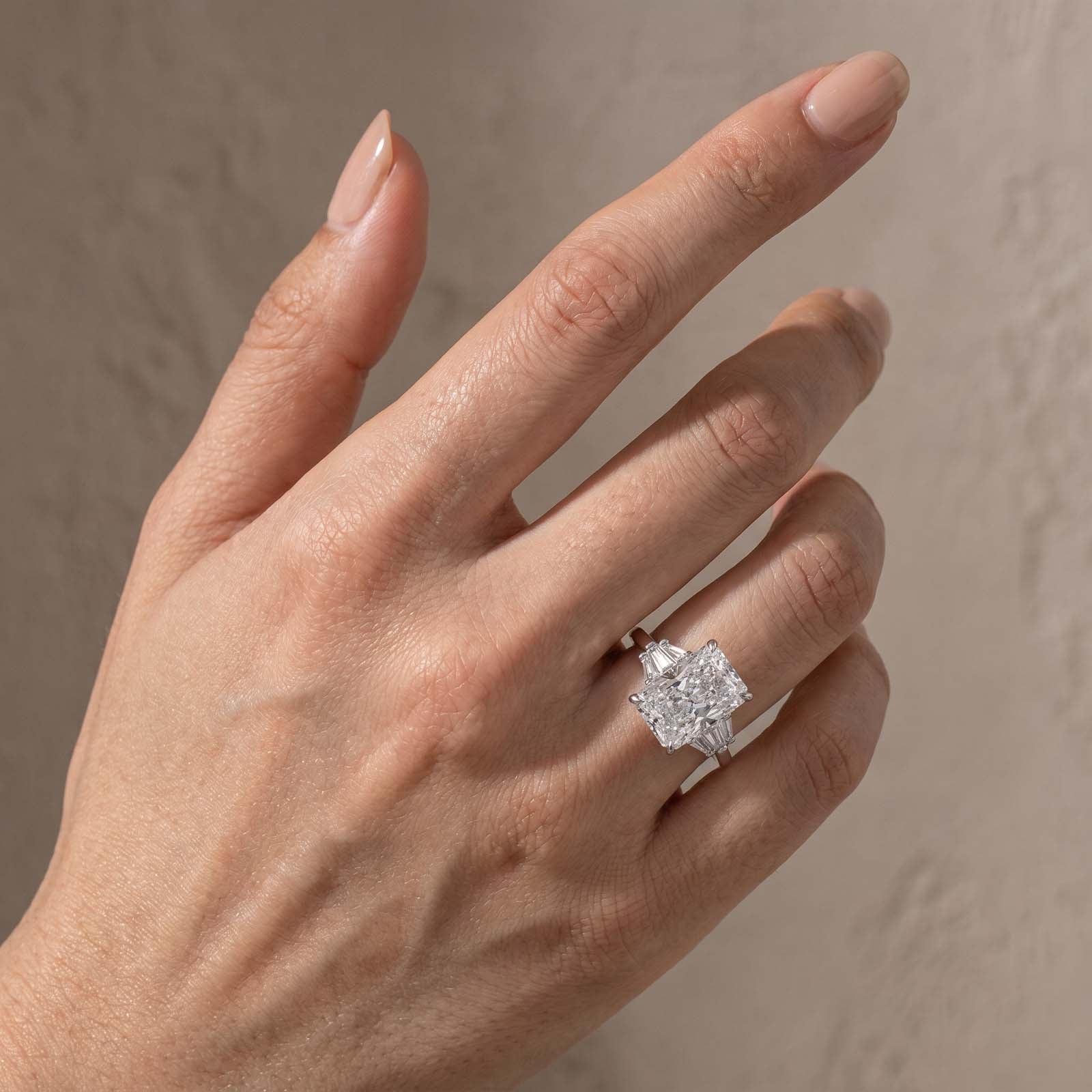 S925 5.0Ct Radiant Cut Sterling Silver Side Stone Simulated Diamond Engagement Ring