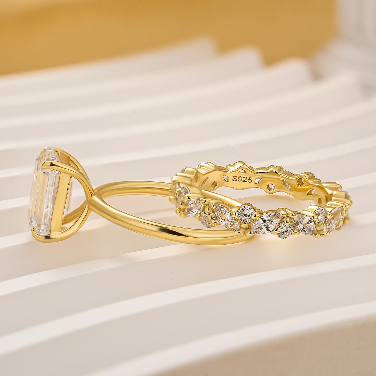 2PC 3.5 Carat Emerald Cut Solitaire Wedding Ring Set With Marquise Cut & Round Cut Wedding Band