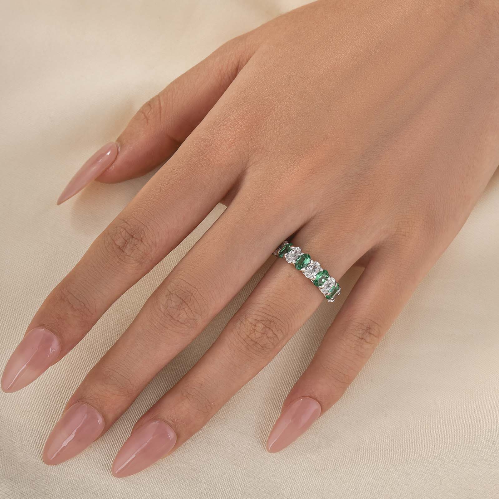 S925 Half Eternity 3.0Ct Green & White Oval Cut Wedding Band In Sterling Silver