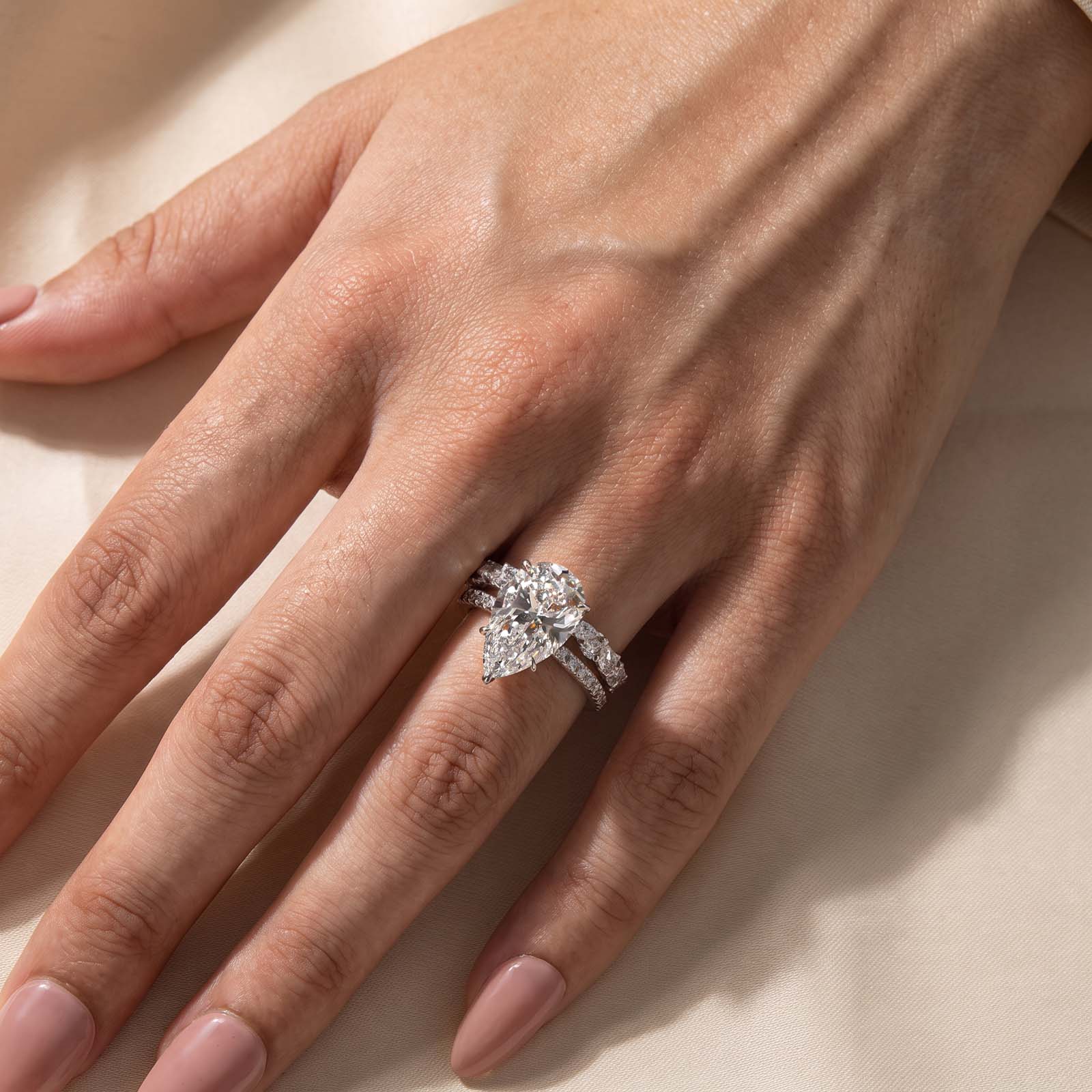 S925 4.5Ct Pear Cut Hidden Halo Engagement Ring & Wedding Band Statement Ring Sets For Daily Wear