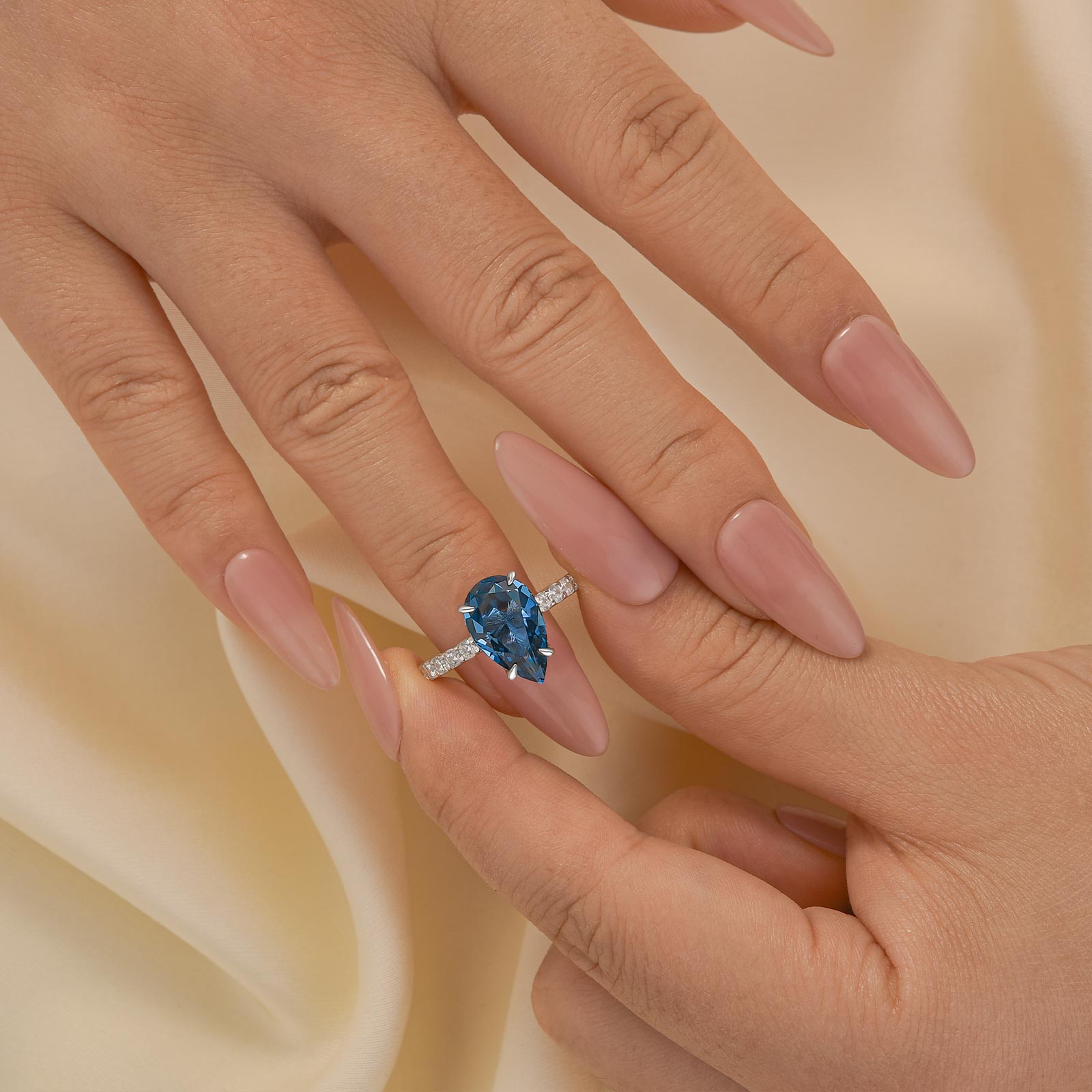 Louily Unique 3.0 Carat Pear Cut Blue Sapphire Engagement Ring In Sterling Silver