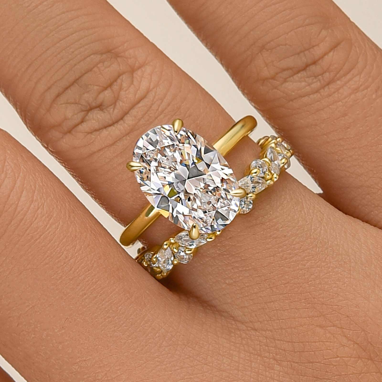2PC Wedding Ring Set Exclusive Oval Cut Engagement Ring With Fashion Design Wedding Band