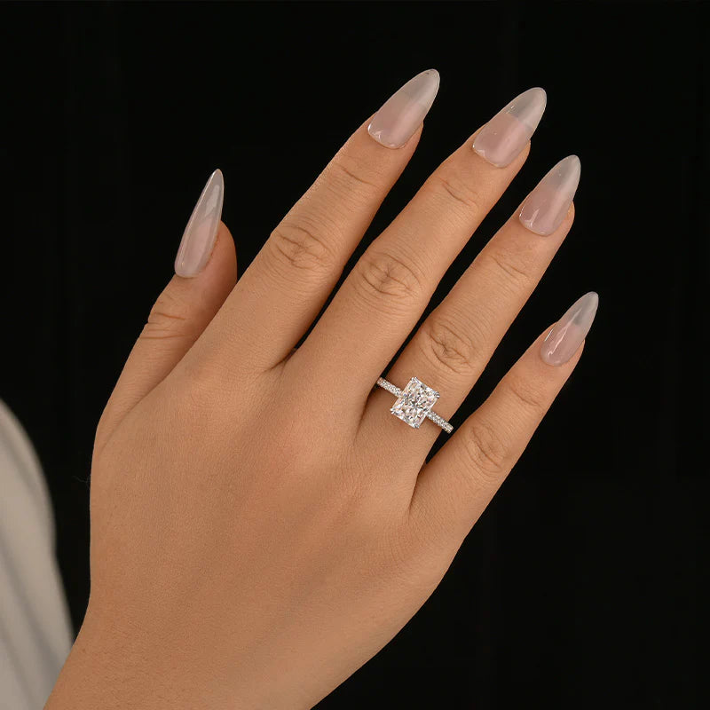 Louily 3.0~4.5 Carat Moissanite Radiant Cut Engagement Ring