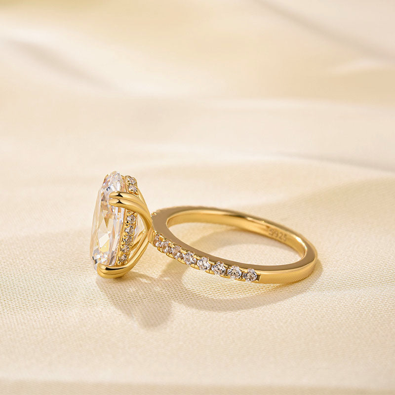 Louily Gorgeous Oval Cut Simulated Diamond Engagement Ring In Sterling Silver - louilyjewelry