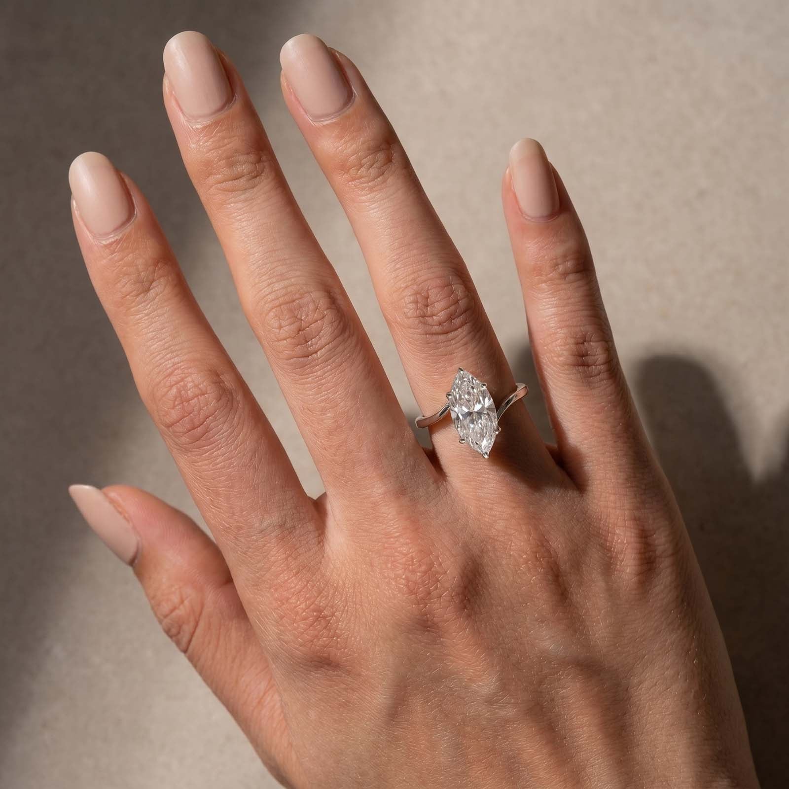 S925 Moissanite Curved 3.0Ct Marquise Cut Yellow Gold Engagement Ring