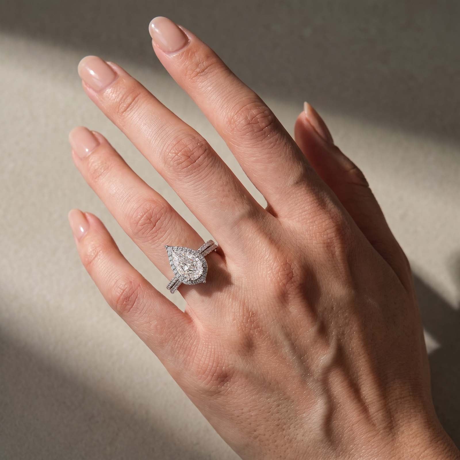 S925 3.0Ct Stunning Halo Pear Cut Stackable Romantic Ring Sets For Date Nights