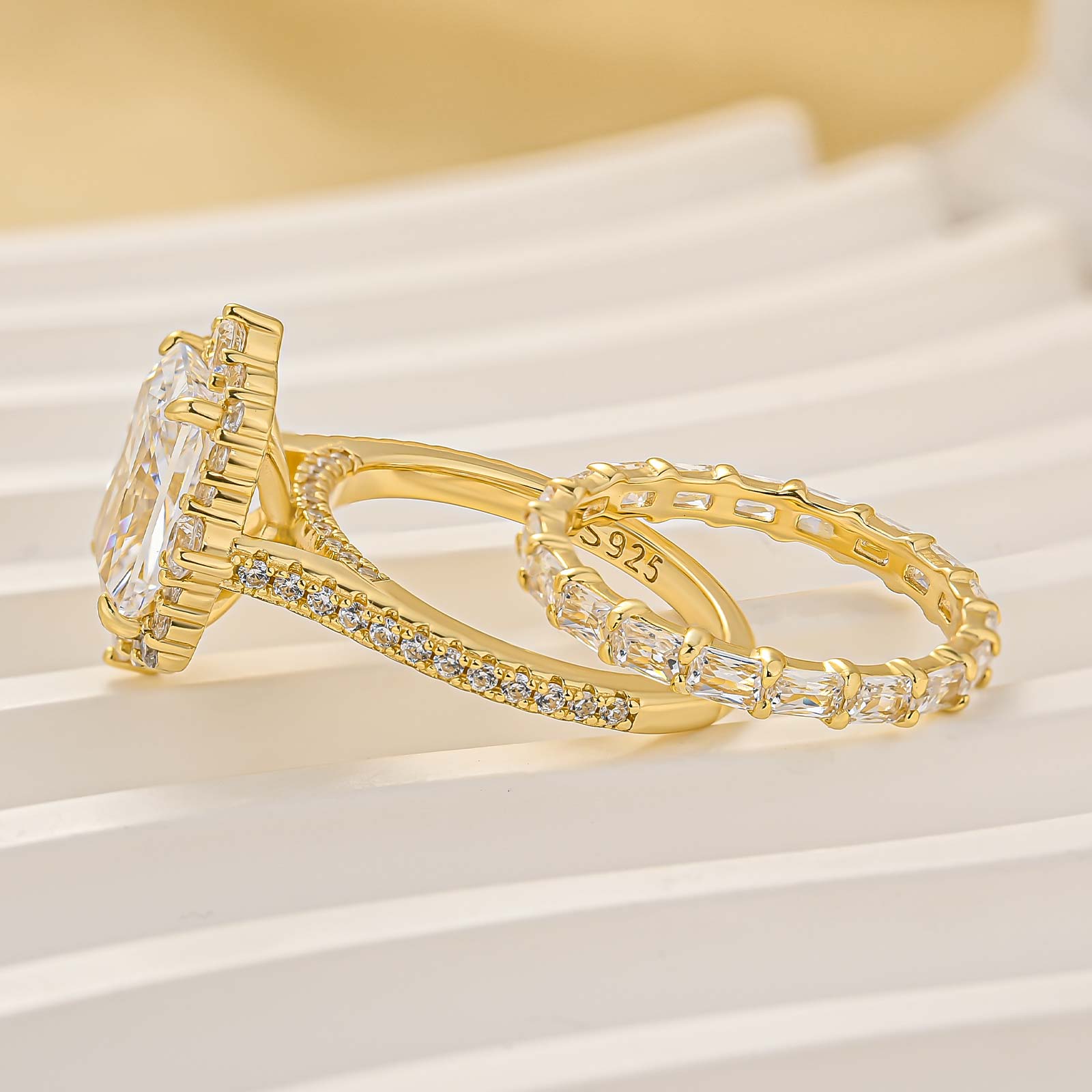 2PC 3.5Ct Wedding Ring Set Gorgeous Halo Radiant Cut Simulated Diamond Engagement Ring With Wedding Band