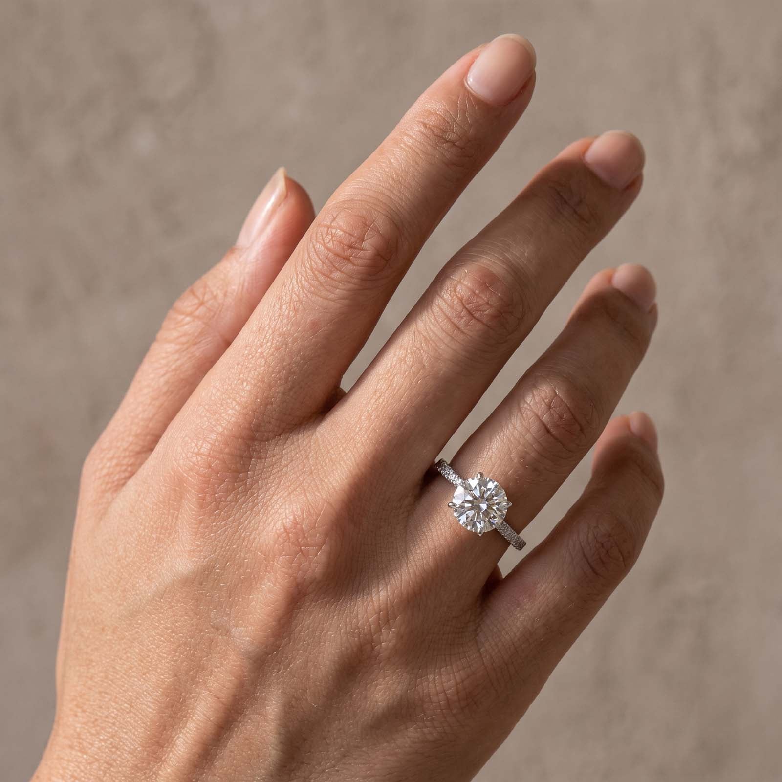 S925 Moissanite 4.0/3.0 Carat Round Cut Engagement Ring Stackable Ring For Women Everyday Wear