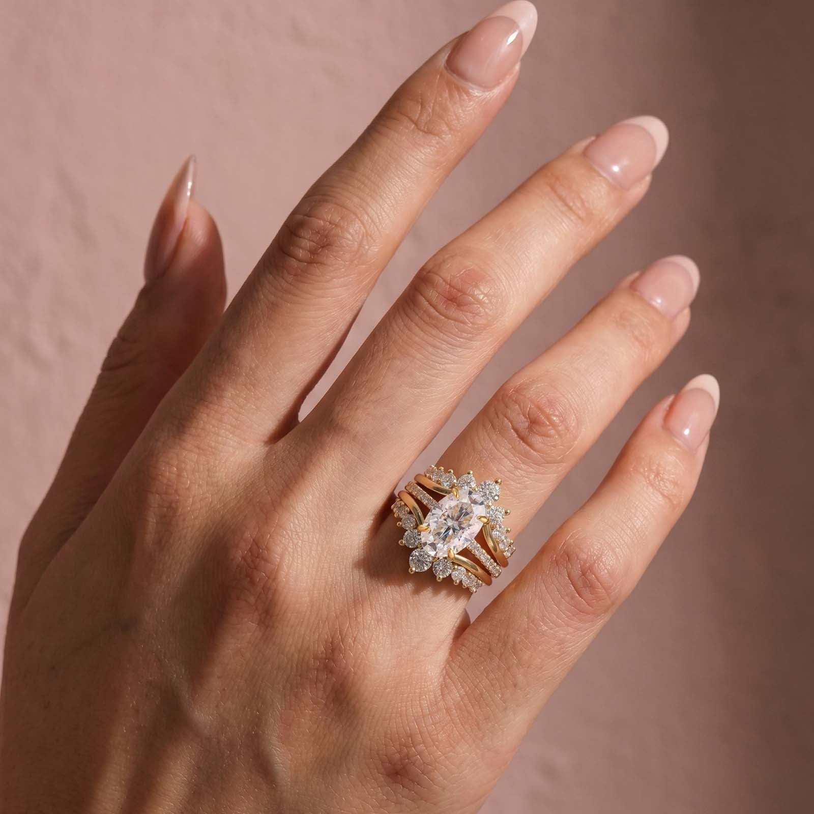 S925 Moissanite 4.0Ct Oval Cut Engagement Ring in Sterling Silver with V-Shaped Crown Enhancer Wedding Band