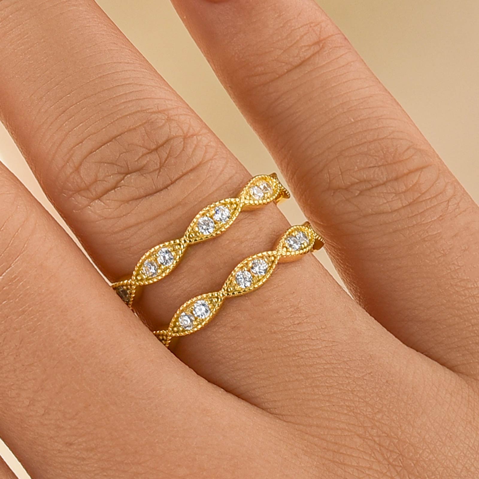 Louily Special Round Cut Jacket Wedding Band For Women In Sterling Silver