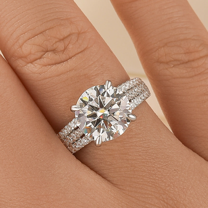 Moissanite Split Shank 4.0 Carat Round Cut White Gold Engagement Ring - louilyjewelry