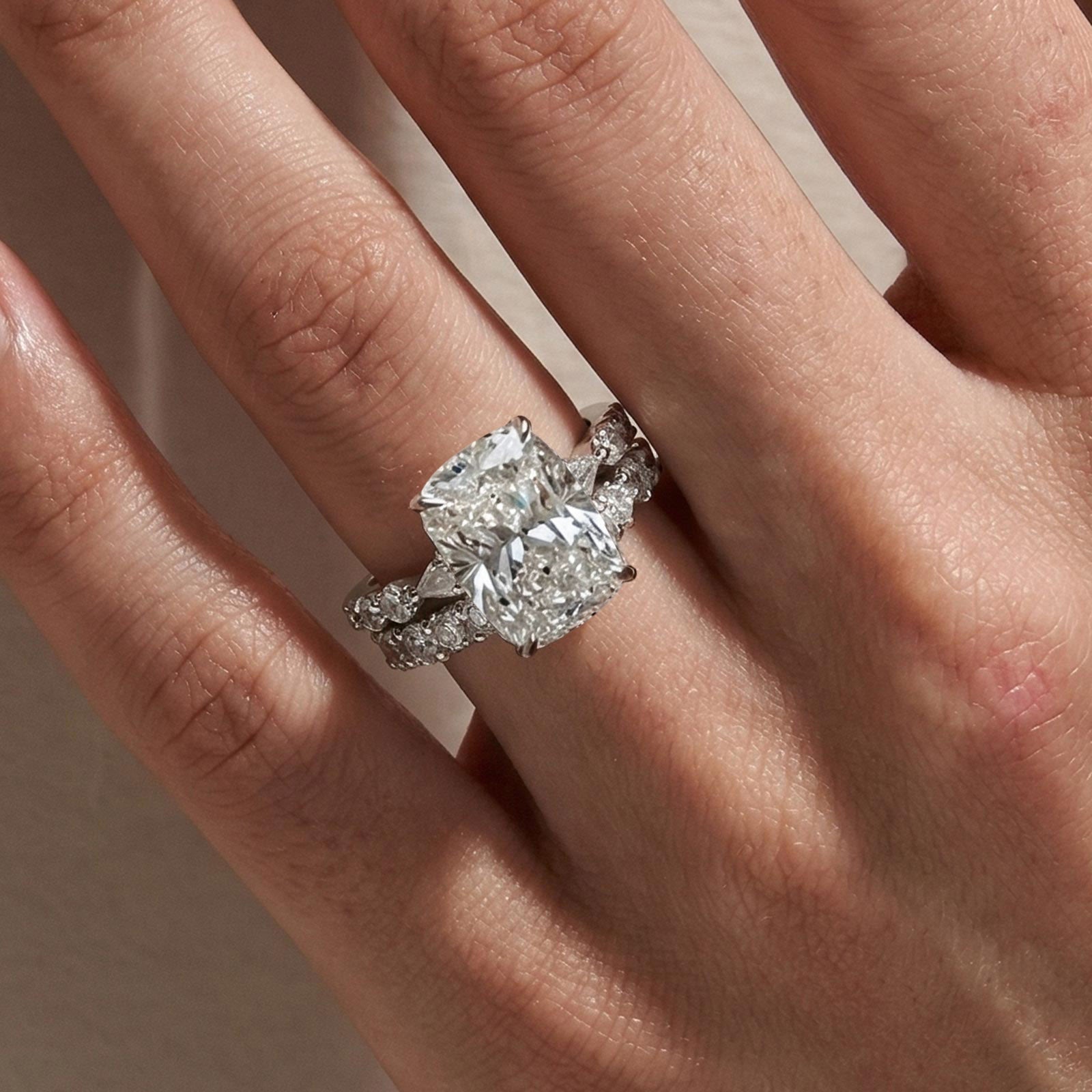 S925 Crushed Ice 5.0Ct Cushion Cut Engagement Ring in Sterling Silver with Wedding Band