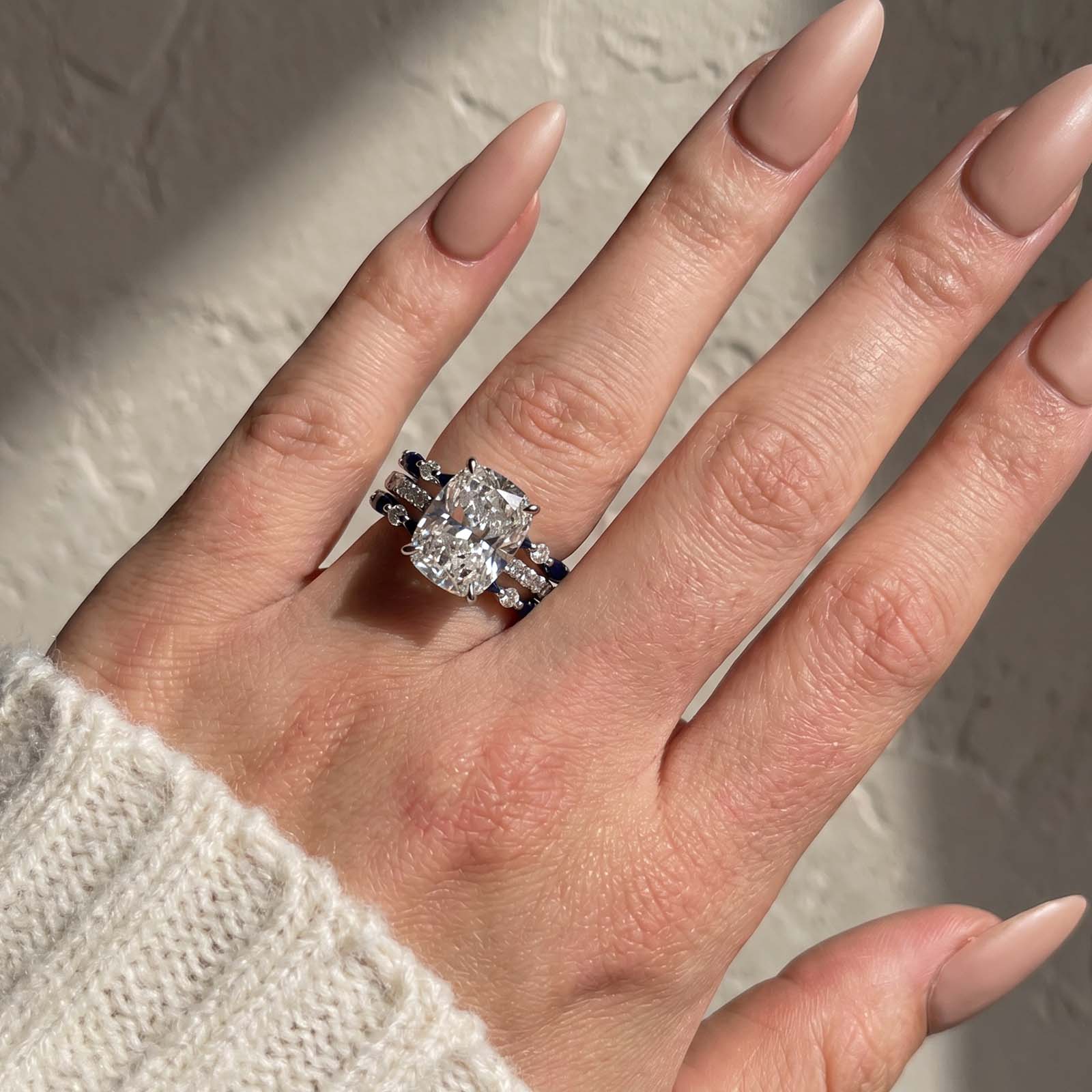 S925 6.5Ct Cushion Cut Insert Wedding Ring Set With Unique White & Blue/Red Stone Engagement Ring Enhancer