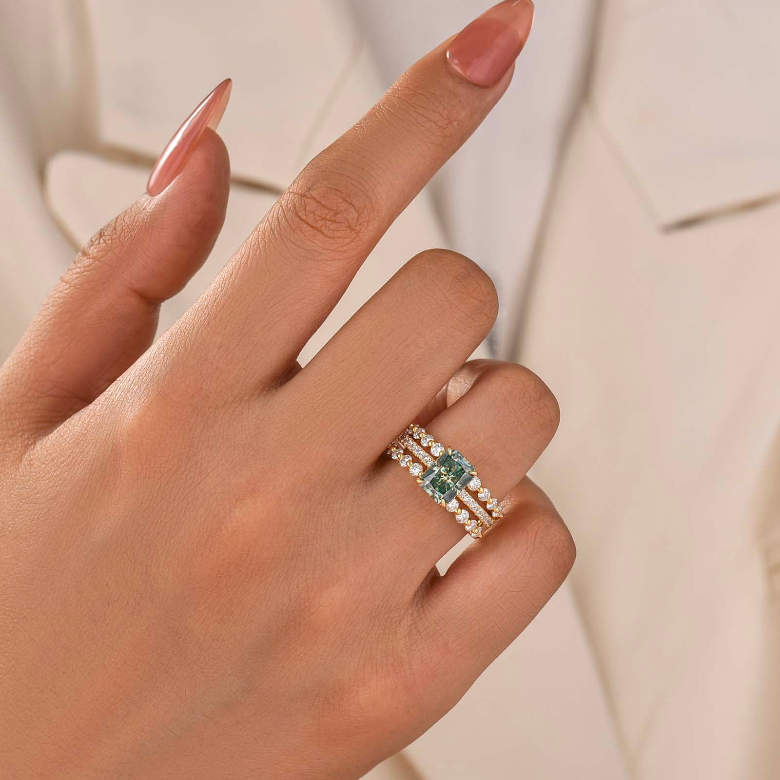 S925 Moissanite 2.0Ct~3.0Ct Radiant Cut/Round Cut Green Hidden Halo Vintage Enhancer Ring Sets For Everyday Wear