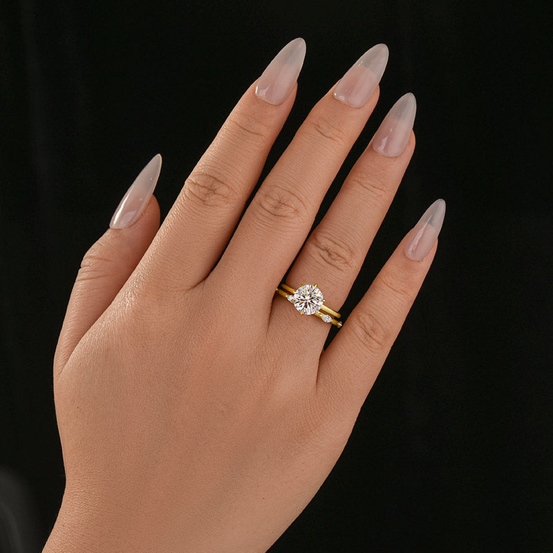 Moissanite 2.0Ct Solitaire Round Cut Engagement Ring with Marquise Cut Wedding Band