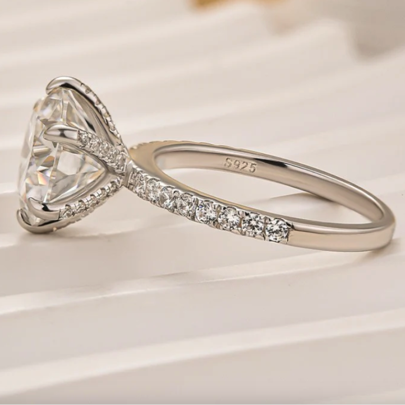 Louily 2.0~4.0 Carat Moissanite 6 Prong Round Cut Engagement Ring