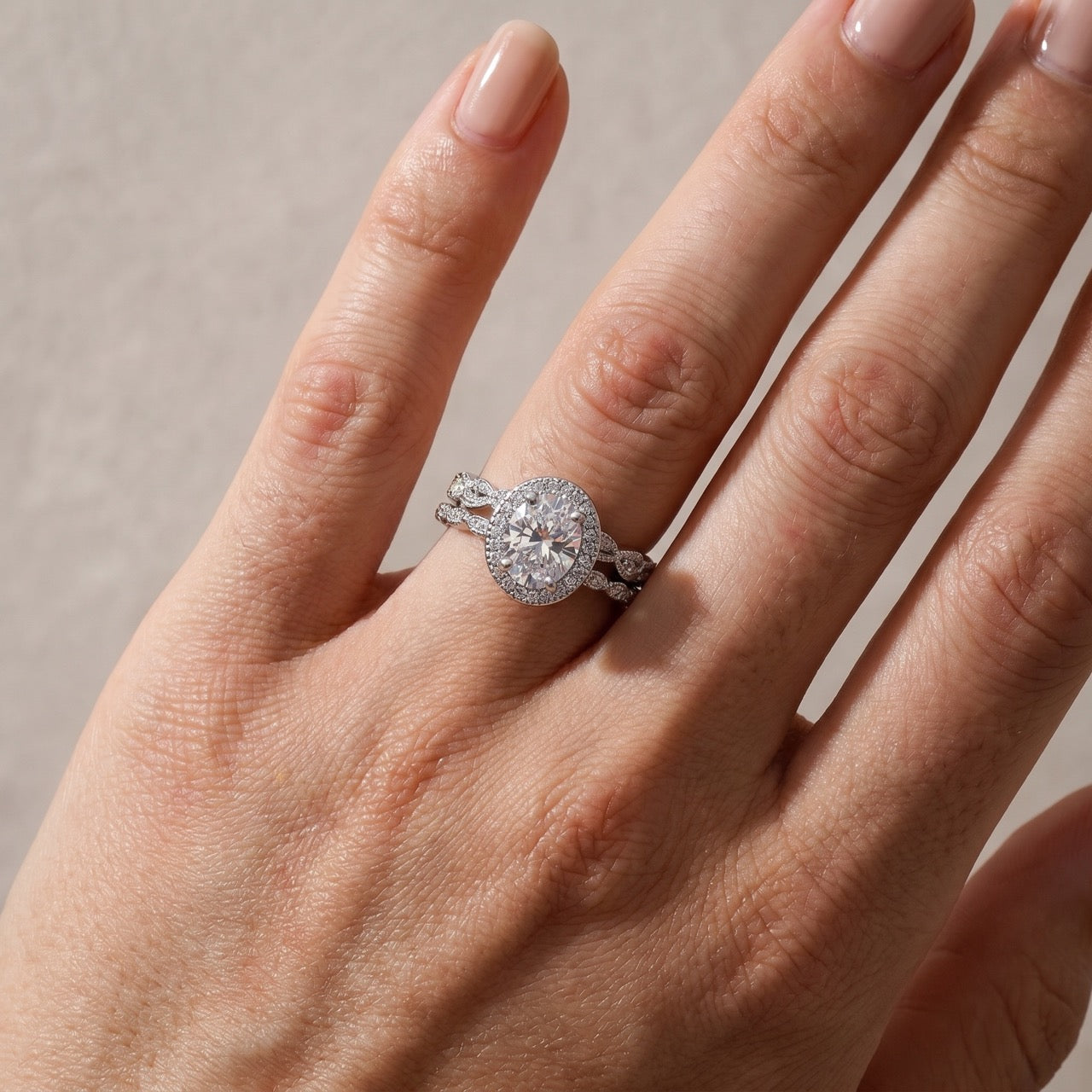 S925 Louily Vintage 1.5Ct Leaf & Vine Art Deco Halo Oval Cut Ring Set In Sterling Silver