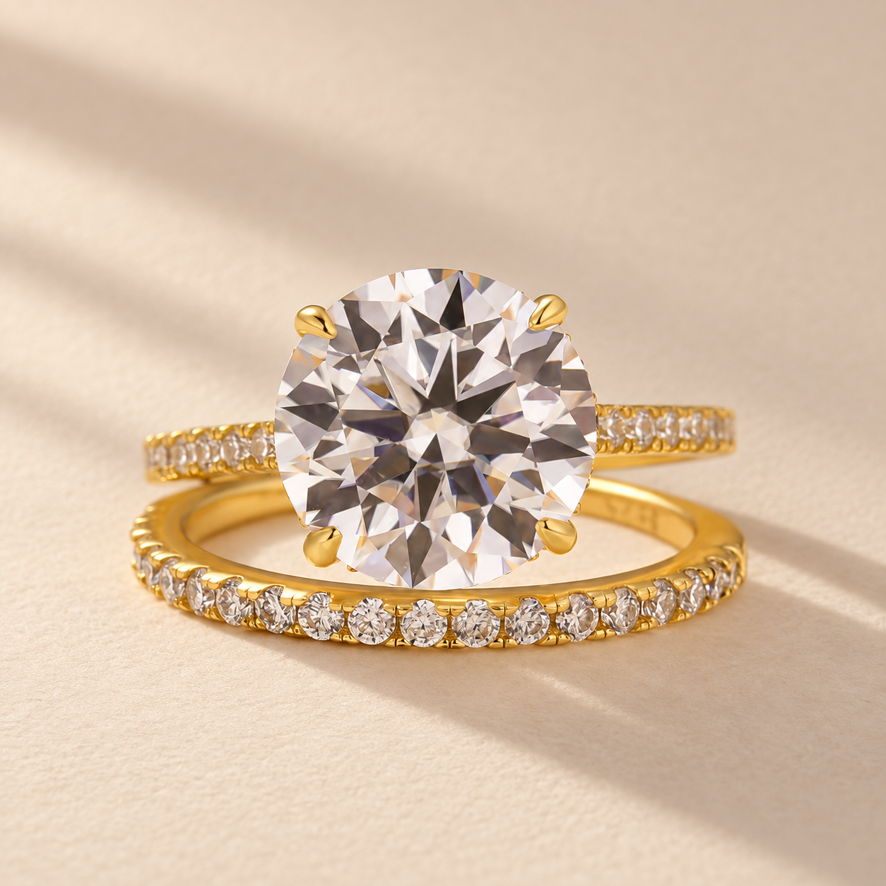 S925 Moissanite Dazzling 4.0 Carat Round Cut Yellow Gold Wedding Ring Set