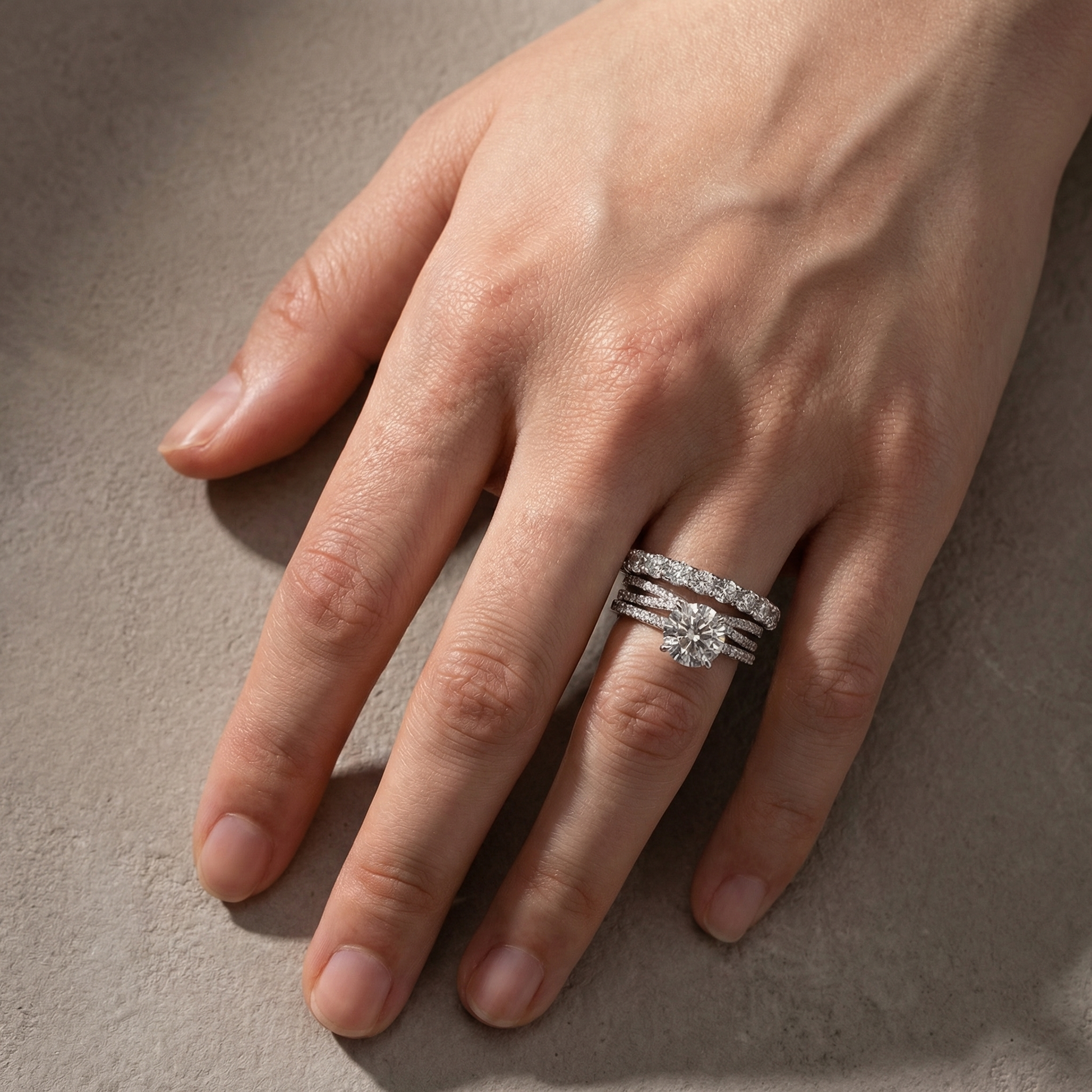 2.0Ct Round Cut Moissanite Diamond Wedding Ring with Twist Bands - louilyjewelry