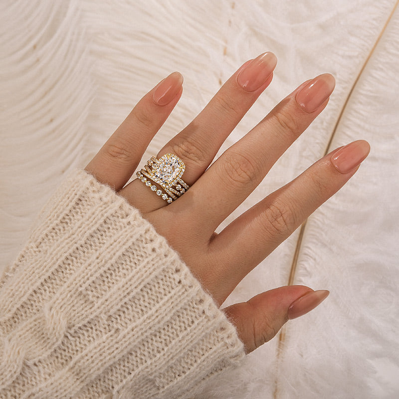 Louily 4PC Luxurious Halo Cushion Cut Women's Wedding Set