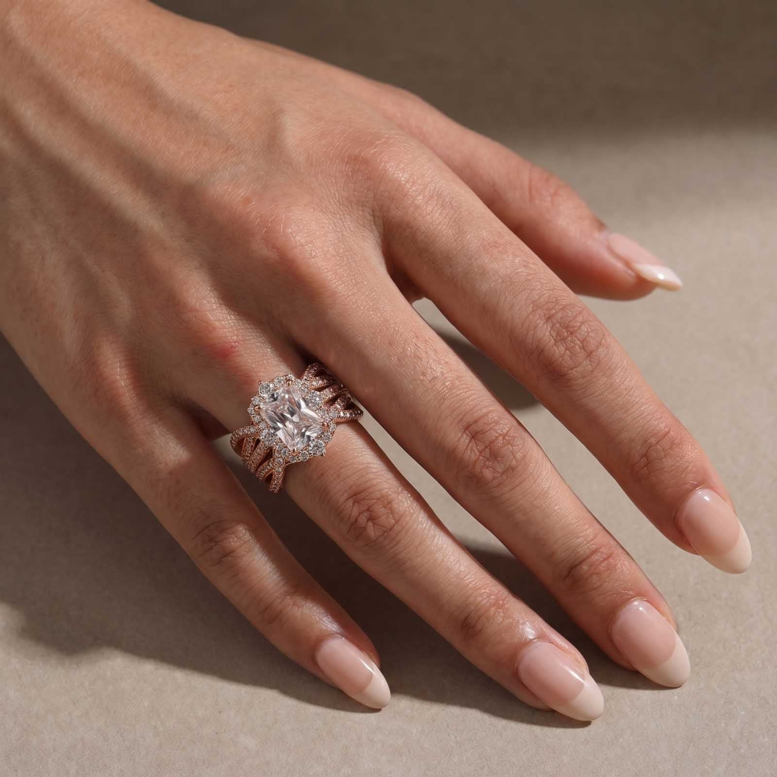 S925 3.0Ct Radiant Cut Halo Insert Wedding Ring Set For Women In Sterling Silver