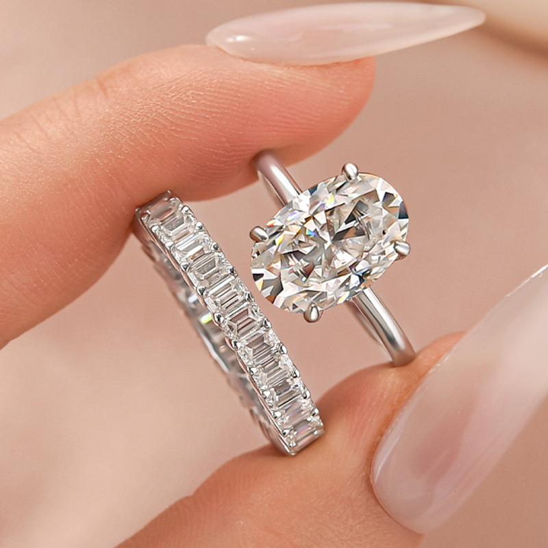 S925 Moissanite 4.0Ct Oval Cut White Gold Wedding Ring with Emerald Cut Wedding Ring