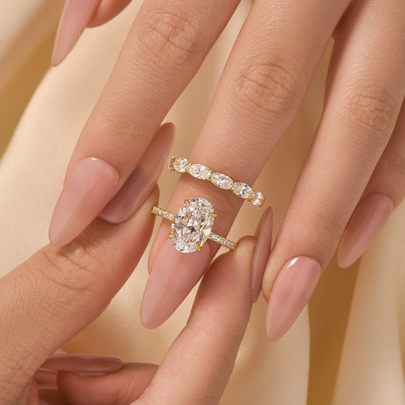 Classic 4.0Ct Oval Cut Wedding Ring Set With Oval Cut Wedding Band - louilyjewelry