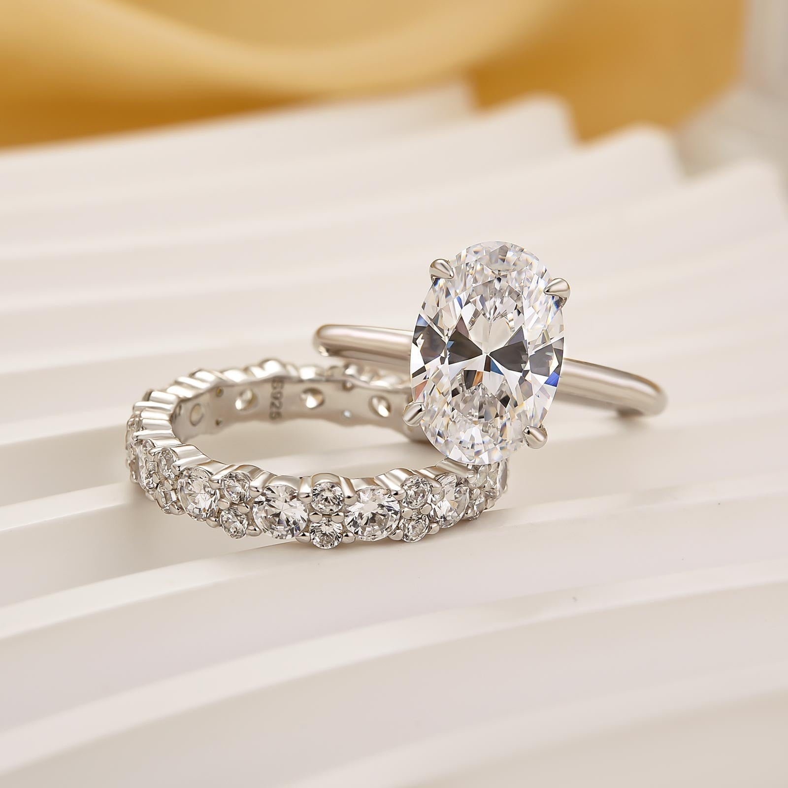 4.0Ct Oval Cut Wedding Ring Set With Round Cut Wedding Band