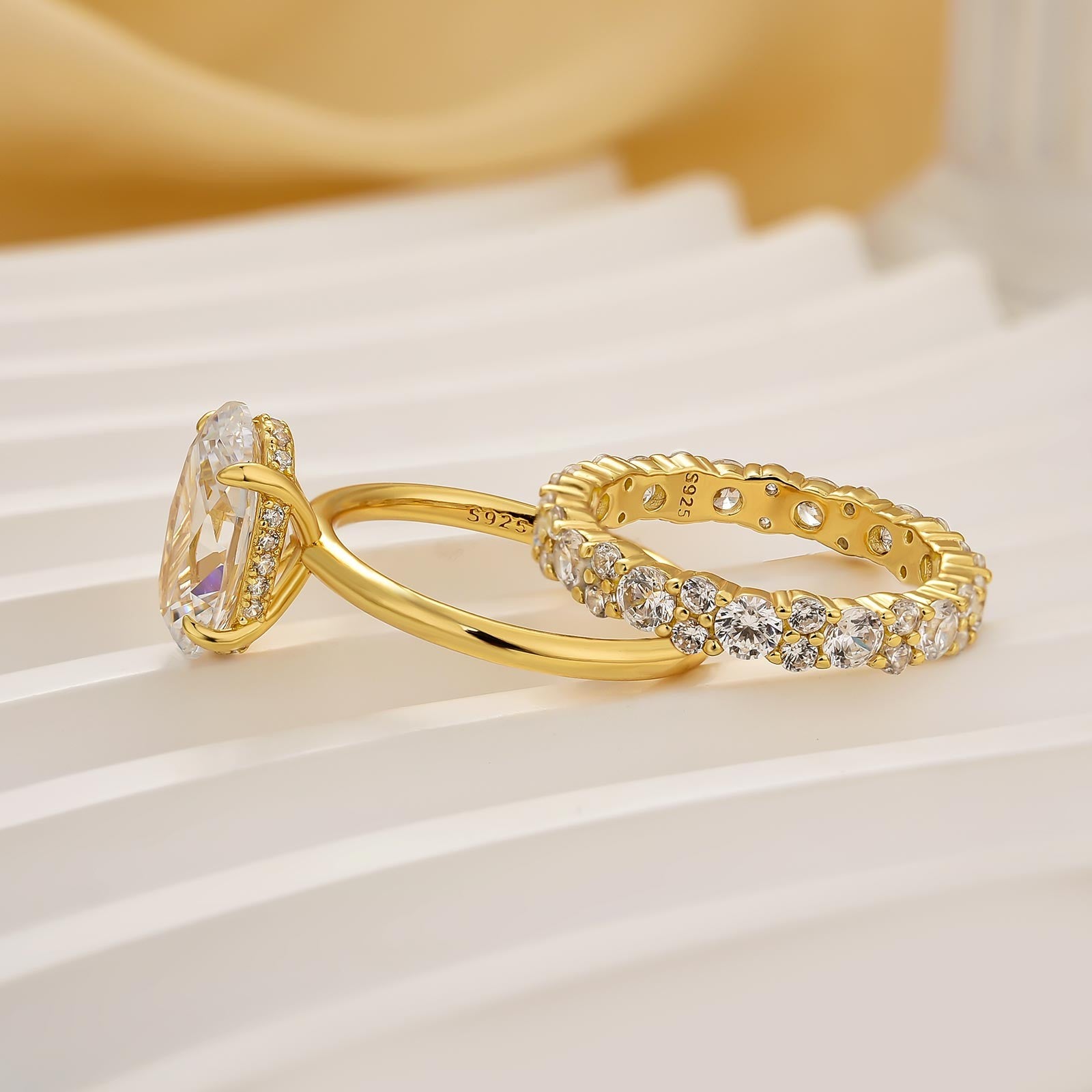 4.0Ct Oval Cut Wedding Ring Set With Round Cut Wedding Band