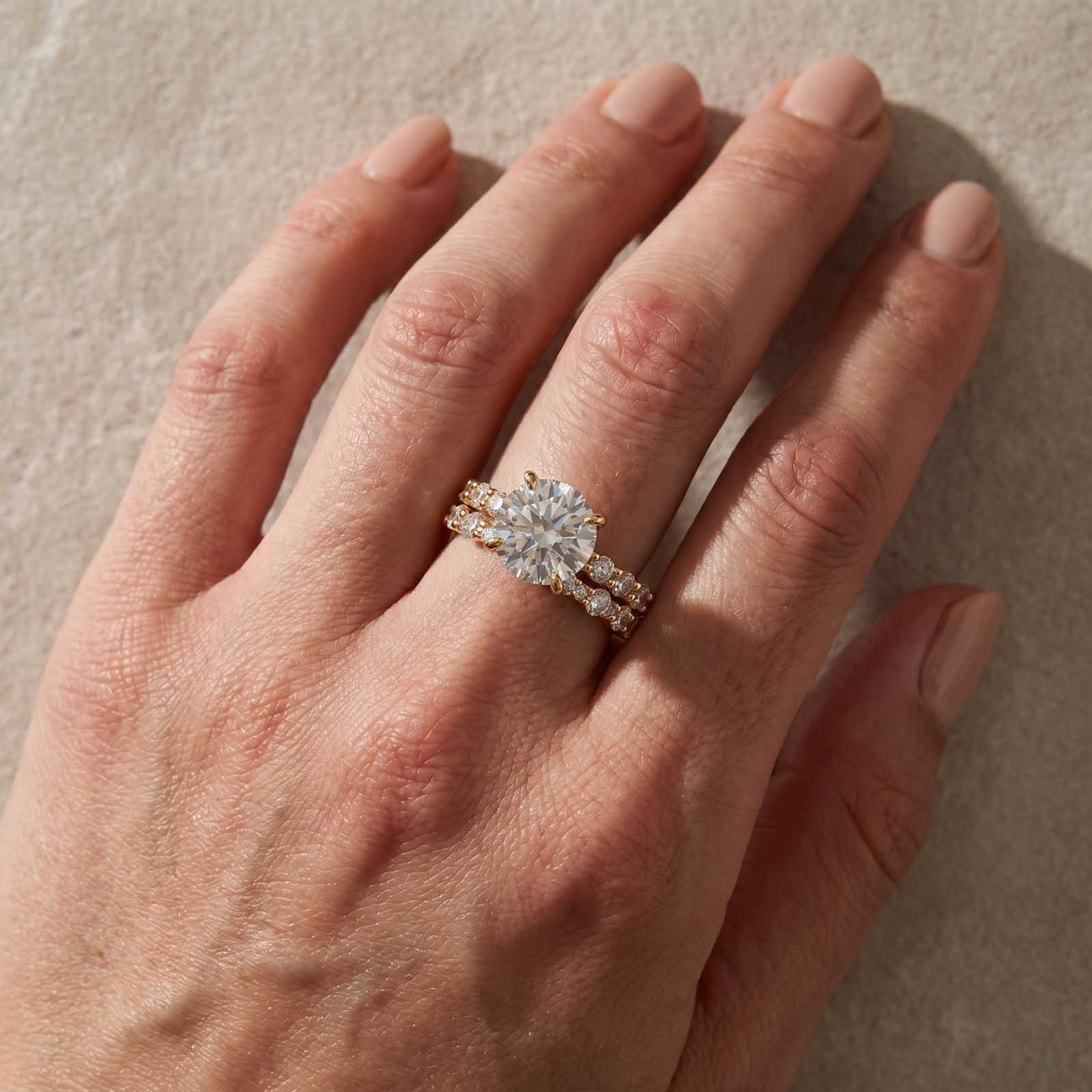 S925 Moissanite 4.0Ct Round Cut Engagement Ring & Round Cut Wedding Band Wedding Ring Set