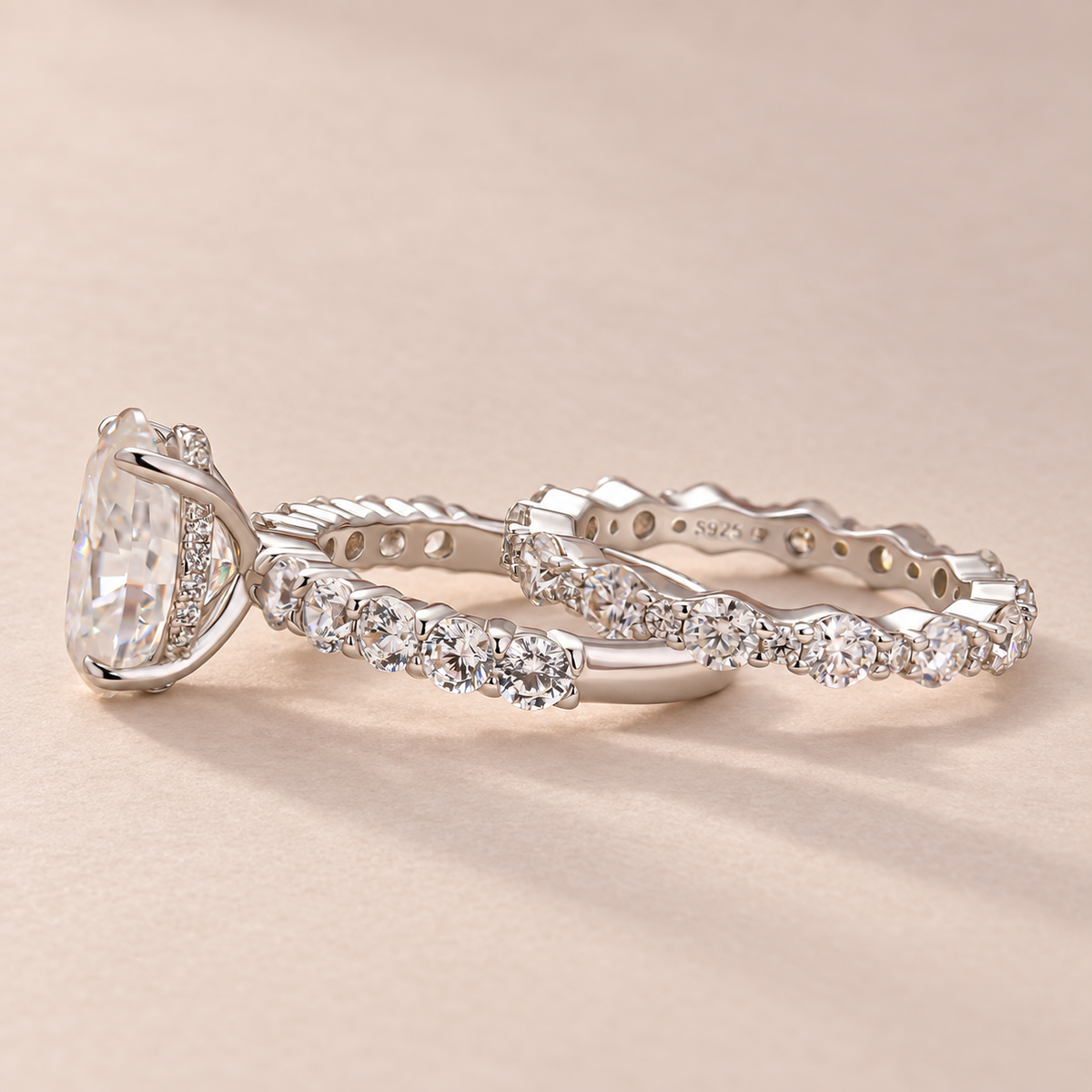 S925 Moissanite 4.0Ct Oval Cut Engagement Ring With Round Cut Wedding Band Wedding Ring Set