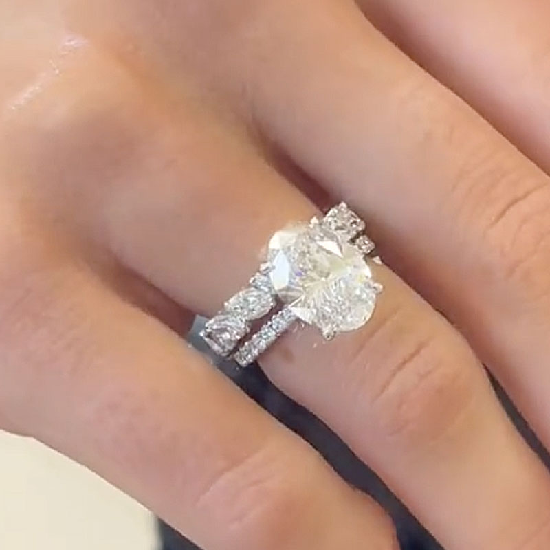 2PC 6.0Ct Oval Cut Wedding Ring Set With Marquise Cut Wedding Band