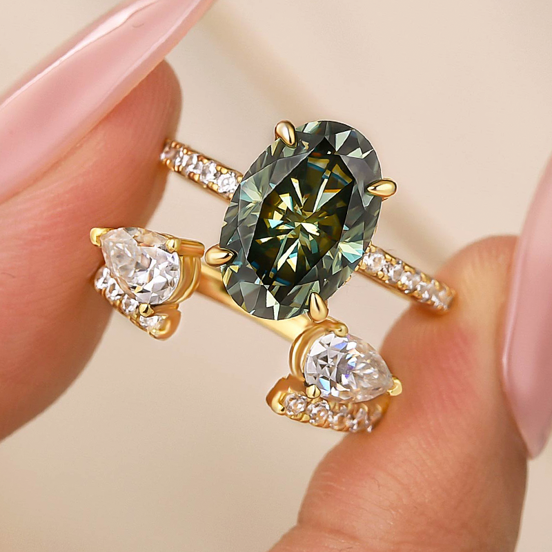S925 Moissanite 4.0Ct Oval Cut Yellow Gold Green Stone Wedding Ring with Pear Cut Wedding Band