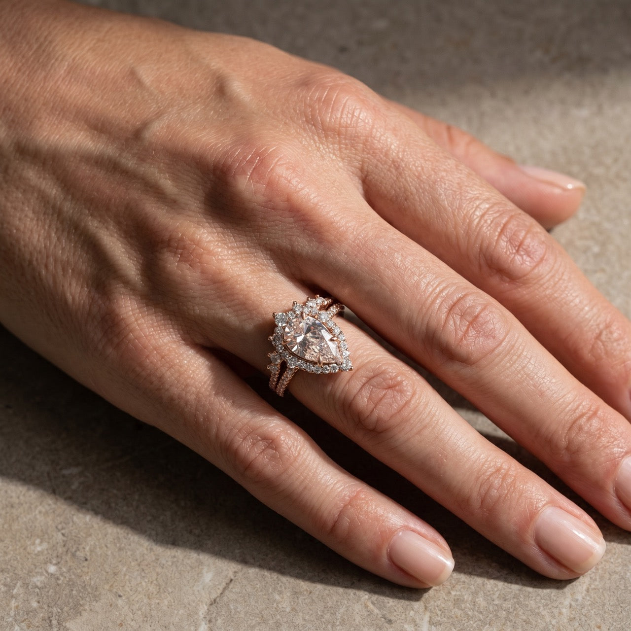 S925 Elegant 2.2 Carat Halo Pear Cut Rose Gold Bridal Ring Set In Sterling Silver