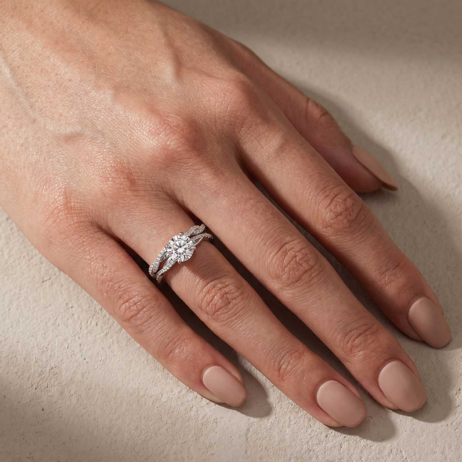 Moissanite Twist 1.2Ct Round Cut 18K White Gold Pave Engagement Ring with Twist Wedding Band