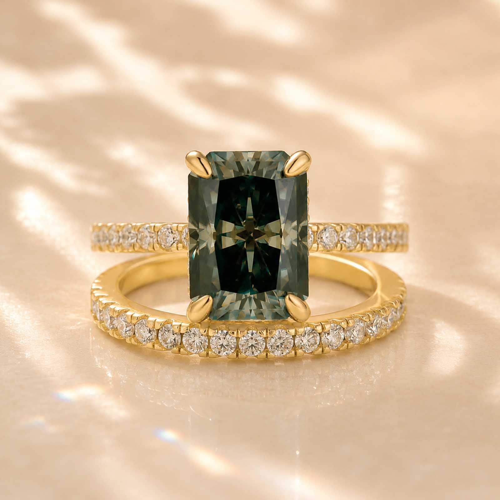S925 Moissanite 3.5 Carat Green Radiant Cut Ring Set In Sterling Silver Bridal Set For Everyday Wear