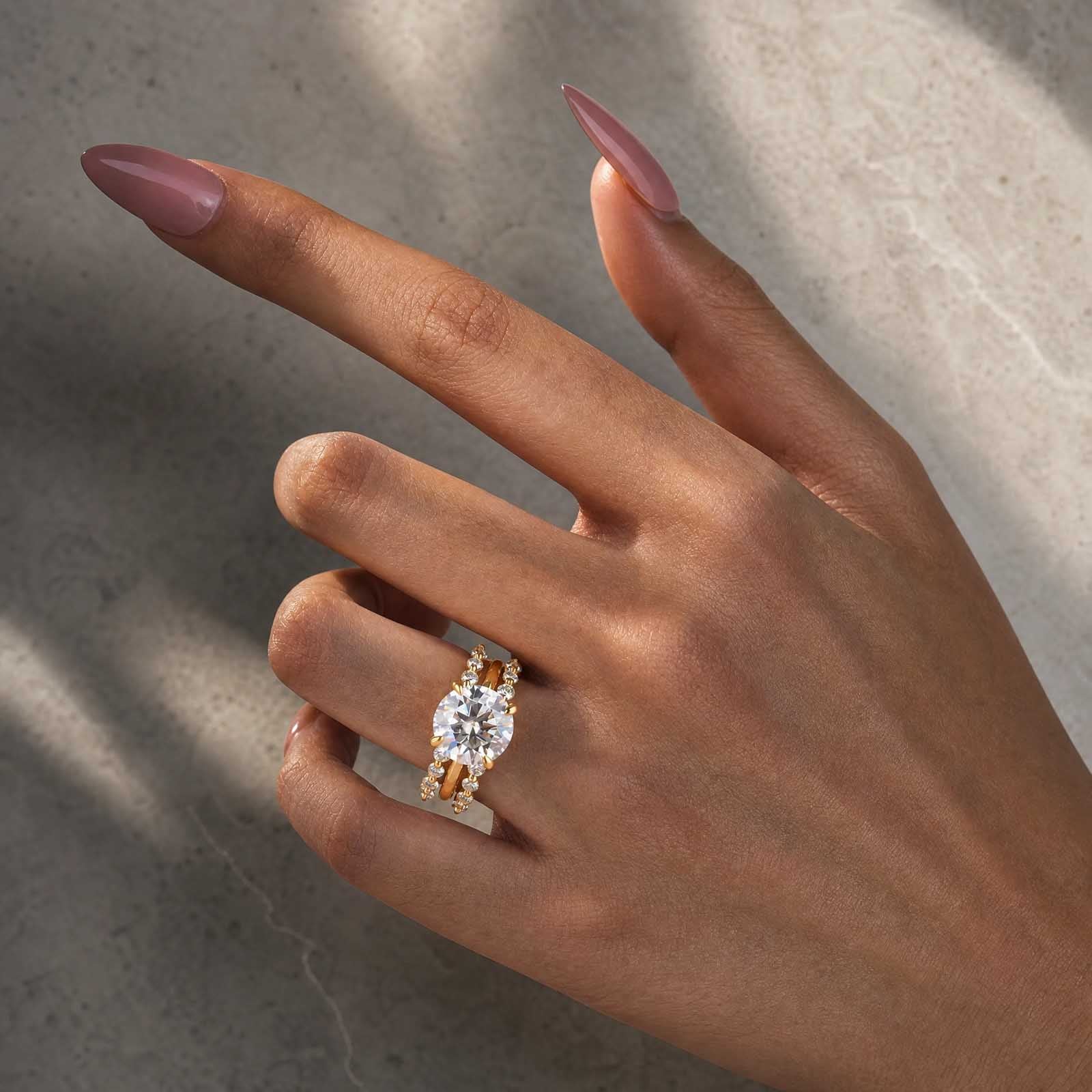 S925 Moissanite 4.0Ct Round Cut 18k Gold-plated Stackable Reinforced Bridal Ring Set For Daily Wear