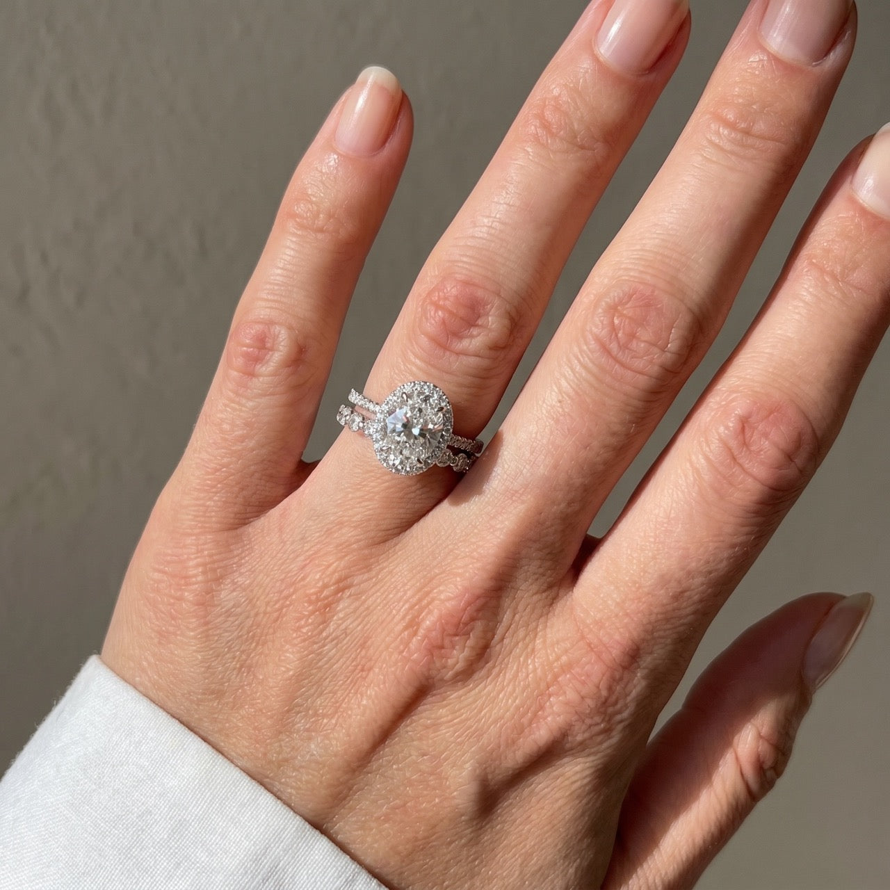 S925 Exquisite Halo Oval Cut Wedding Set For Women In Sterling Silver Travel Ring