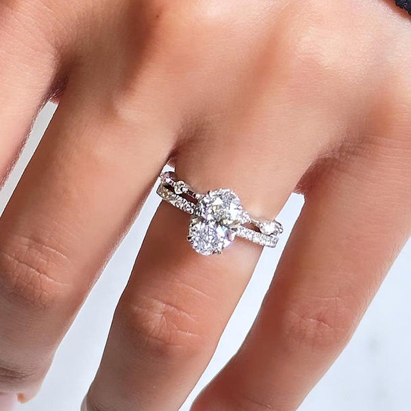 Louily Attractive Crushed Ice Oval Cut Ring Set