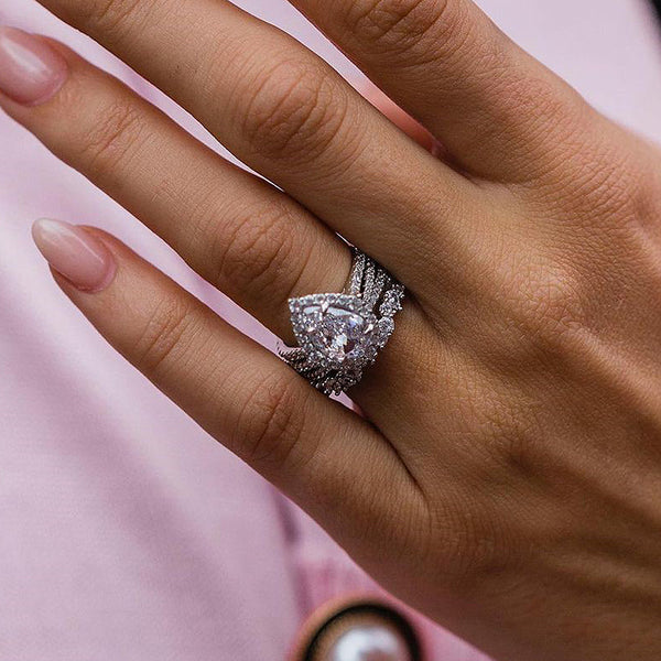 Louily Gorgeous Halo Pear Cut 3PC Bridal Ring Set
