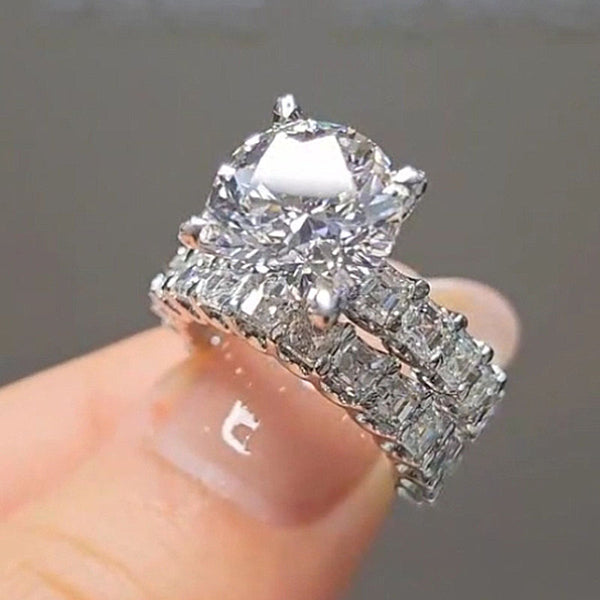 Louily Luxury Round Cut Wedding Ring Set