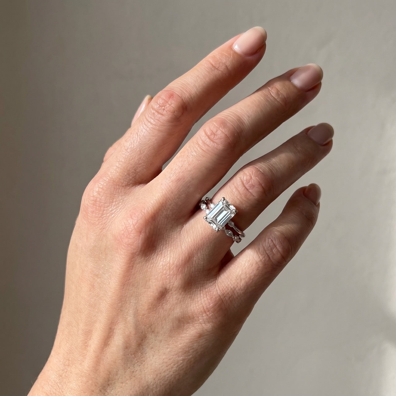 Louily Unique 3.0 Carat Emerald Cut Ring Set For Women