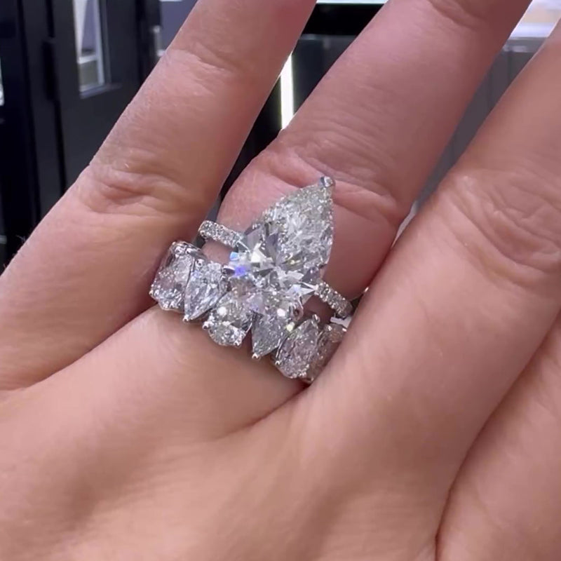 Louily Captivating Pear Cut Wedding Ring Set - louilyjewelry
