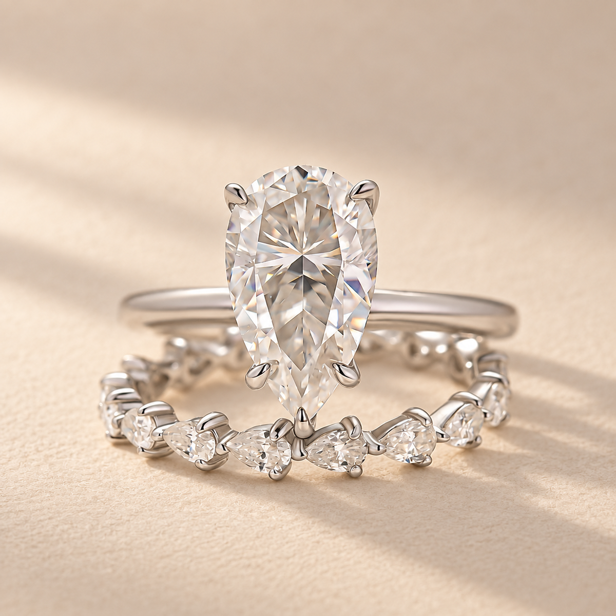 S925 2PC Moissanite 2.5Ct Pear Cut Engagement Ring With Pear Cut Wedding Band Wedding Ring Set