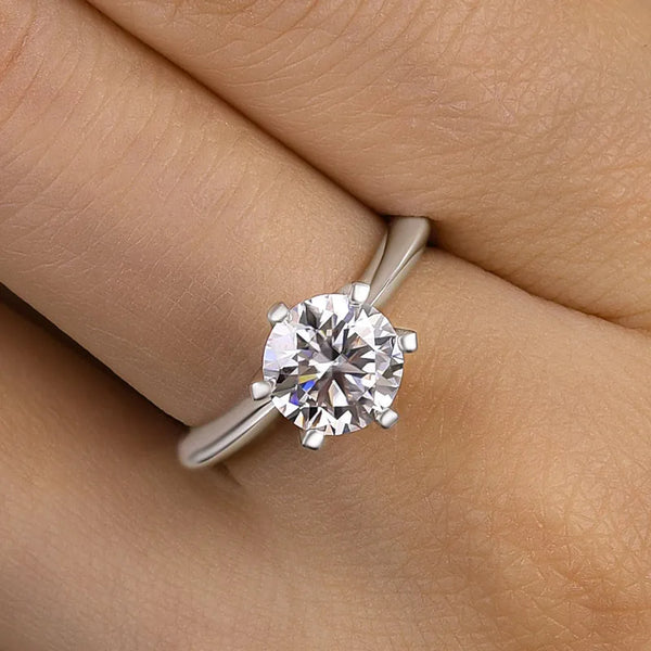 Louily Moissanite Classic 2.0 Carat Round Cut Engagement Ring