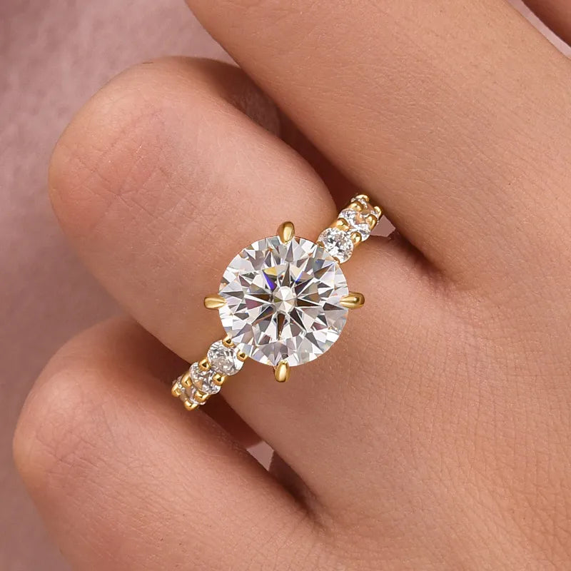 Louily Moissanite 2.0~4.0 Carat Round Cut Engagement Ring