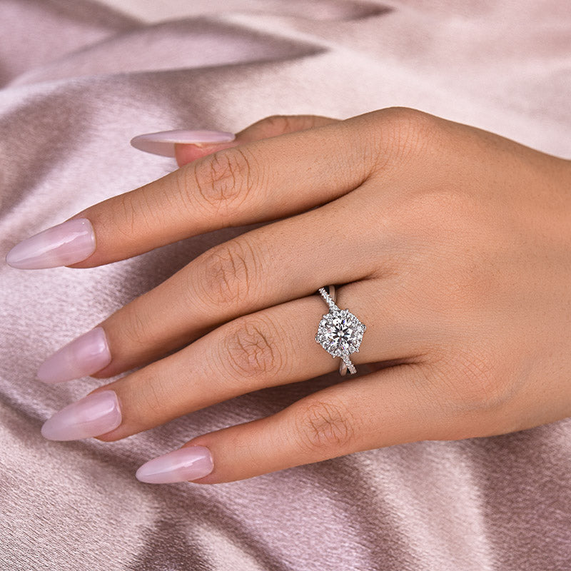 Louily Noble 1.0 Carat Moissanite Halo Round Cut Engagement Ring - louilyjewelry