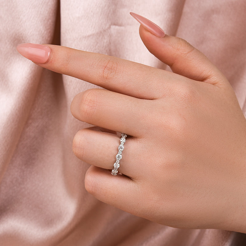 Louily Lovely Moissanite Round Cut Women's Wedding Band In Sterling Silver - louilyjewelry