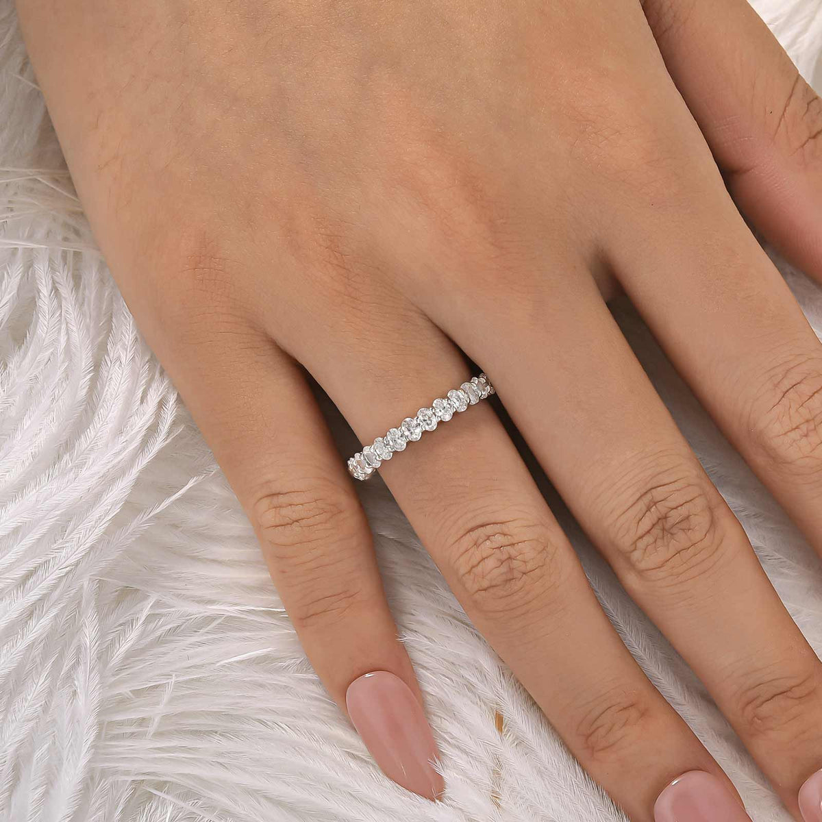 S925 3.0Ct Oval Cut Simulated Diamond Wedding Band Ring For Women In Sterling Silver